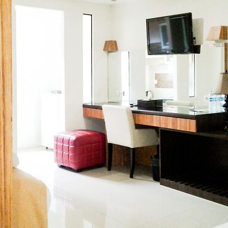 Kyo Serviced Apartment Jakarta Cilandak  Экстерьер фото