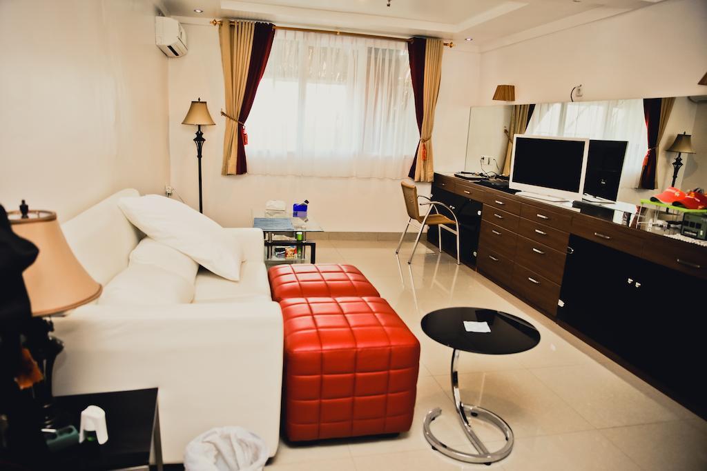 Kyo Serviced Apartment Jakarta Cilandak  Экстерьер фото