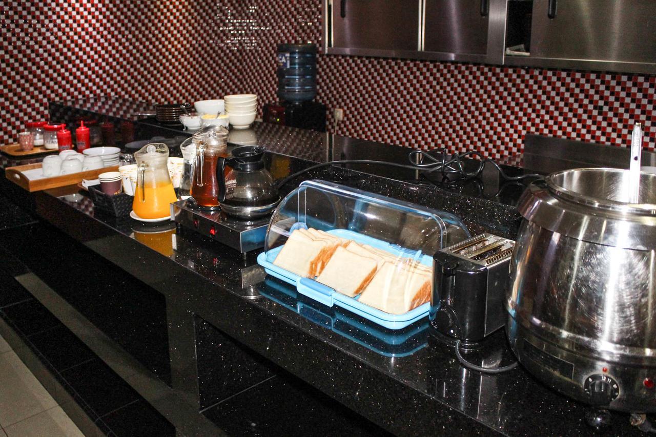 Kyo Serviced Apartment Jakarta Cilandak  Экстерьер фото