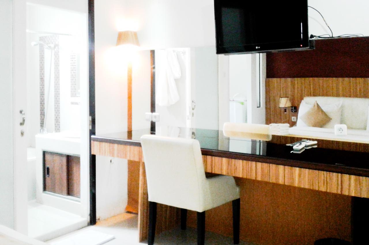 Kyo Serviced Apartment Jakarta Cilandak  Экстерьер фото